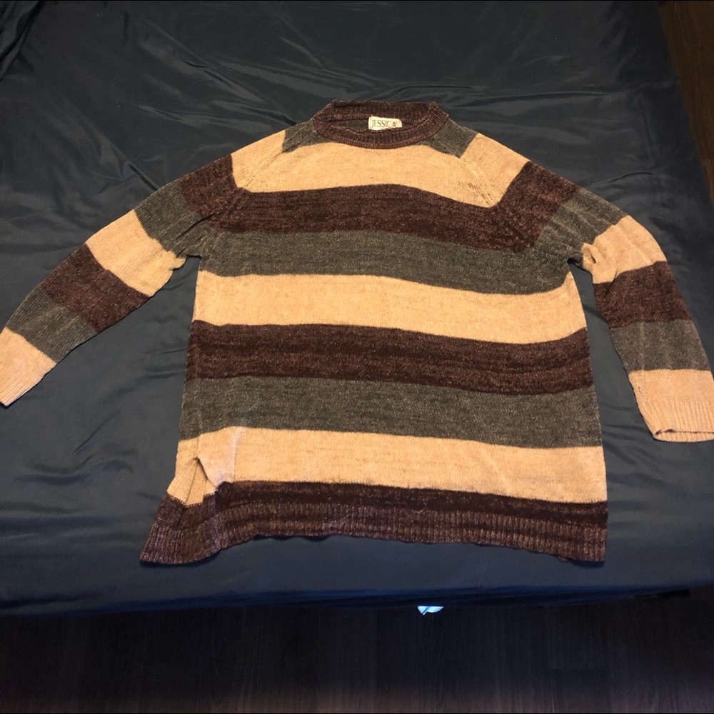 Jessica Sweater - Picture 2 of 3